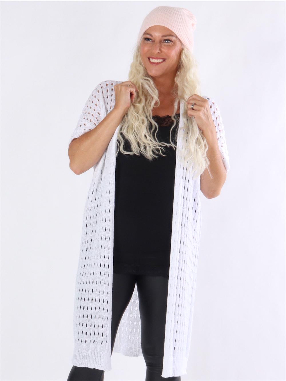 Moni - Armygrøn strikcardigan med hullet mønster og korte ærmer